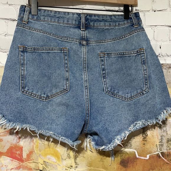 Wild Fable Distressed Denim Short Sz 8 - Picture 7 of 10
